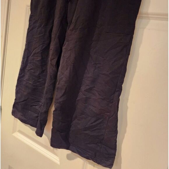 Onque Casuals black cropped sweatpants with pocket - Picture 3 of 4